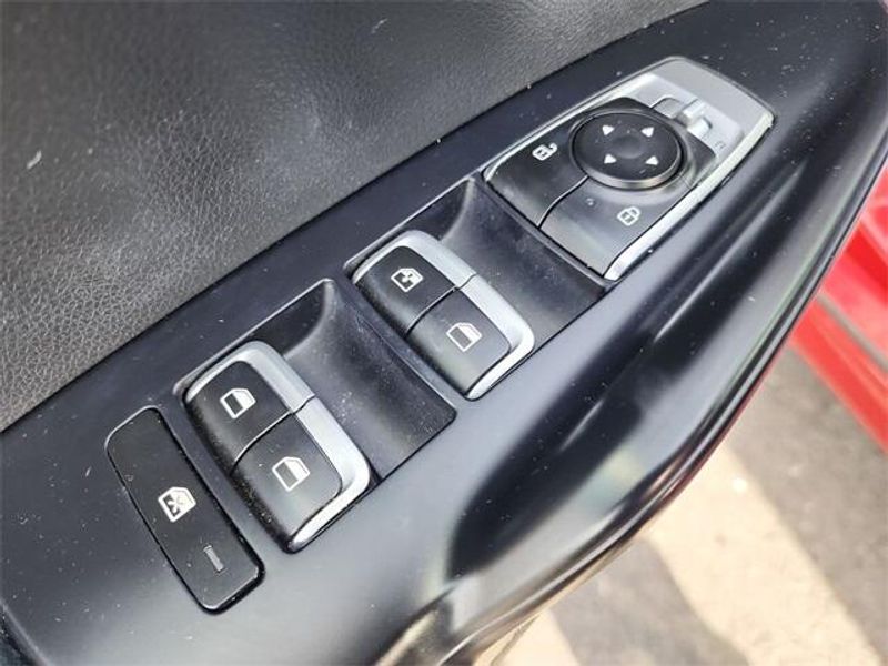 2021 Kia K5 LXImage 24