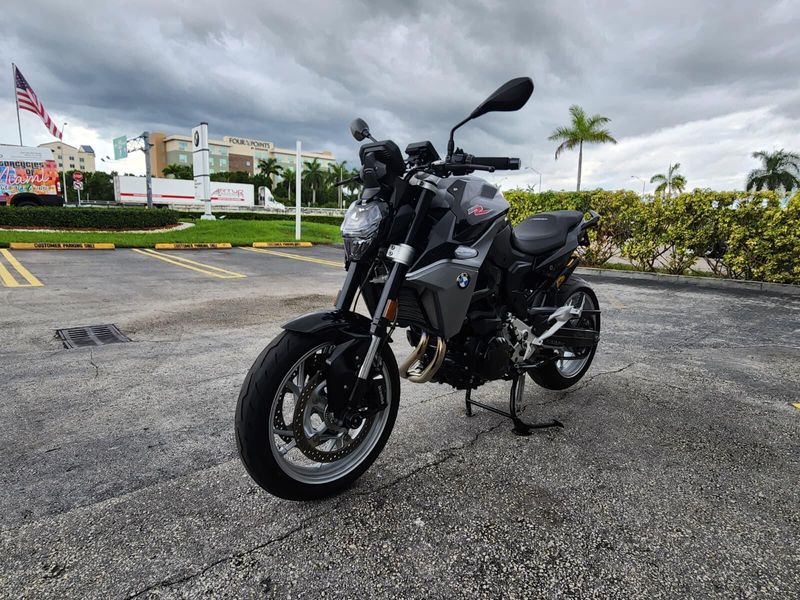 Used 2021 BMW F 900 R Image 3