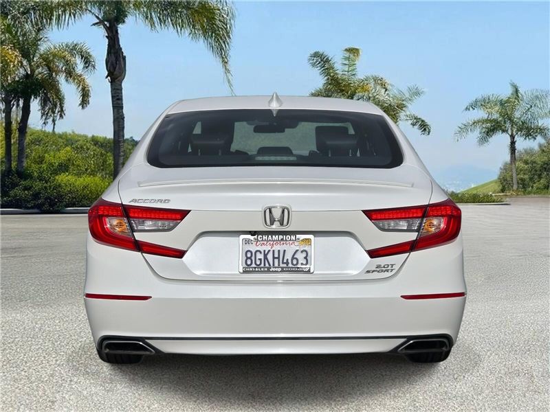 2018 Honda Accord Sport 2.0T photo 4