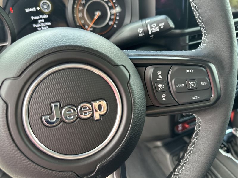 New 2025 Jeep Gladiator Rubicon X 4x4Image 23