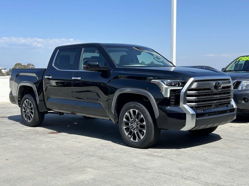 2024 Toyota Tundra LimitedImage 2