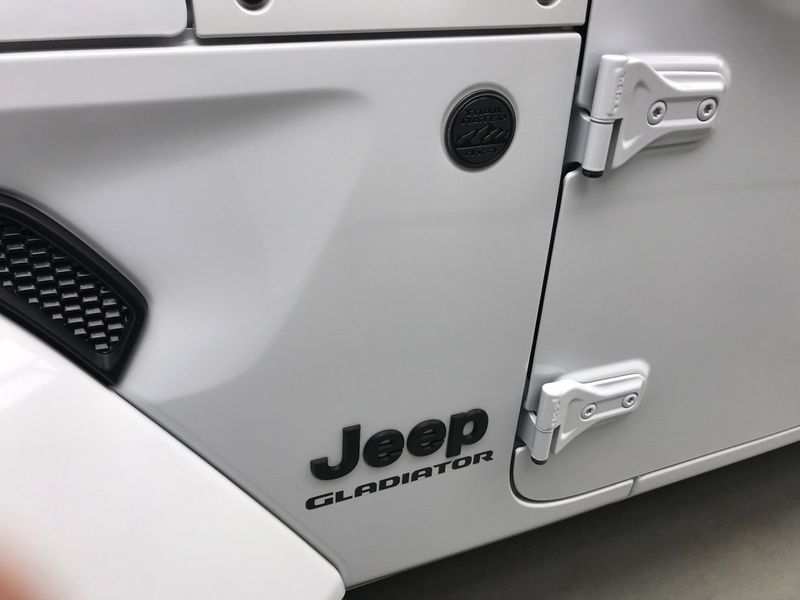 2022 Jeep Gladiator AltitudeImage 3