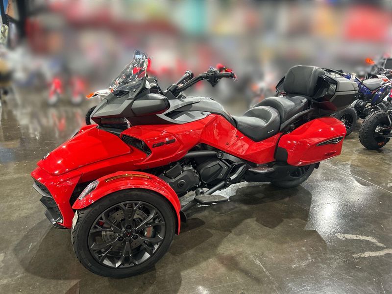 2022 Can-Am H7NA  in a PLASMA RED/ CARBON BLACK exterior color. Del Amo Motorsports delamomotorsports.com 