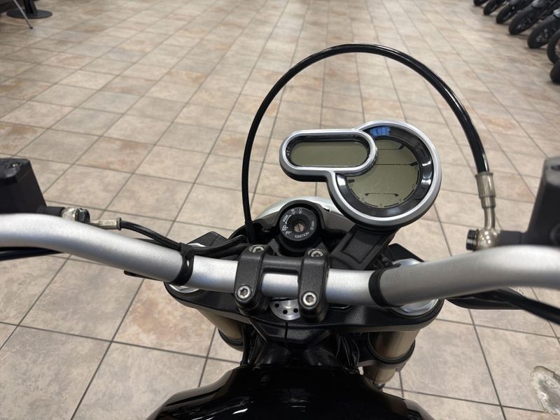 Used 2018 Ducati SCRAMBLER 1100 SPORT Image 20