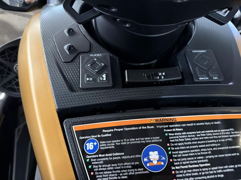 2025 Yamaha FX CRUISER HO W/AUDIO Image 9