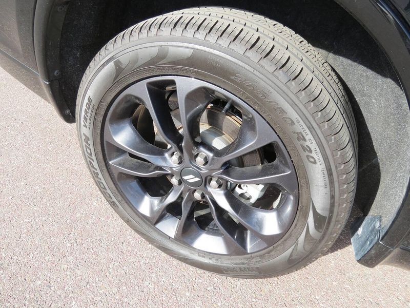 Used 2025 Dodge Durango GT Plus AWD 4dr SUVImage 9