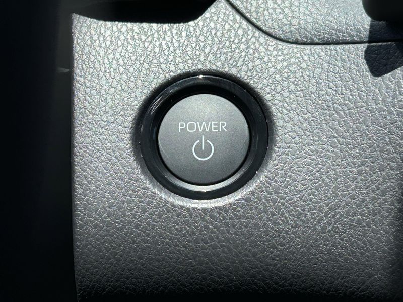 New 2025 Toyota Camry LEImage 18