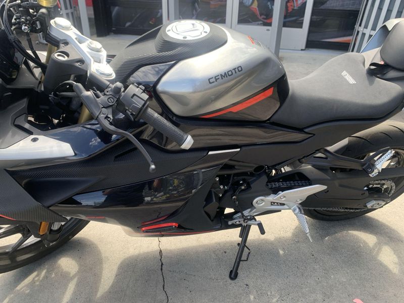 New 2025 CFMOTO 450SS Image 15