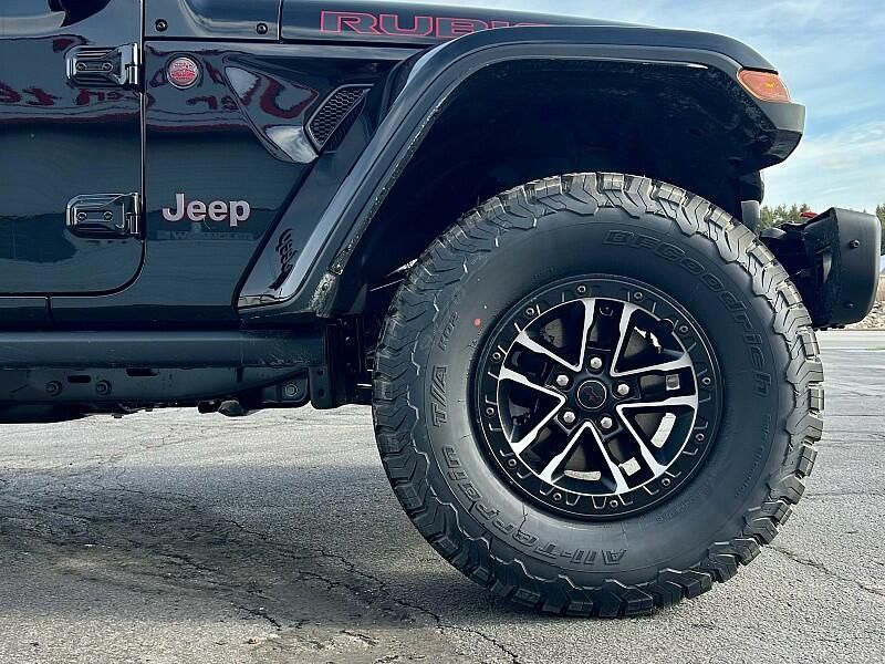 2026 Jeep Wrangler Unlimited Rubicon X photo 4