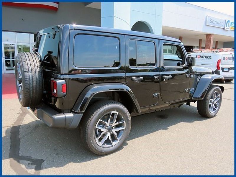 2024 Jeep Wrangler 4xE Sport S 4xeImage 7