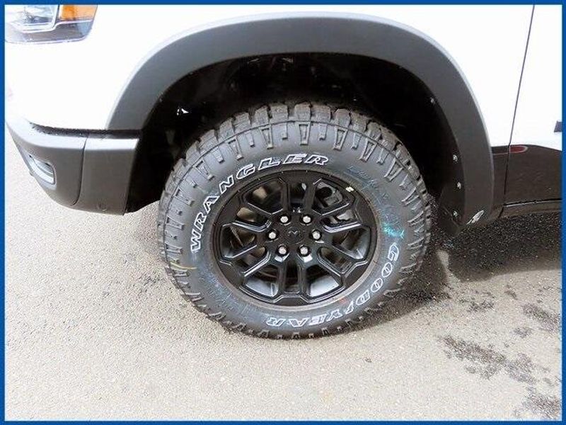 2025 RAM 1500 RebelImage 4