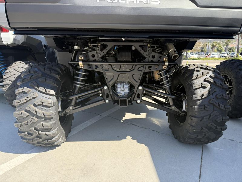 New 2025 Polaris RANGER XP 1000 PREMIUM Image 3