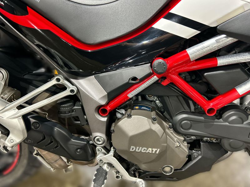 2016 Ducati MULTISTRADA 1200 PIKES PEAK Image 28