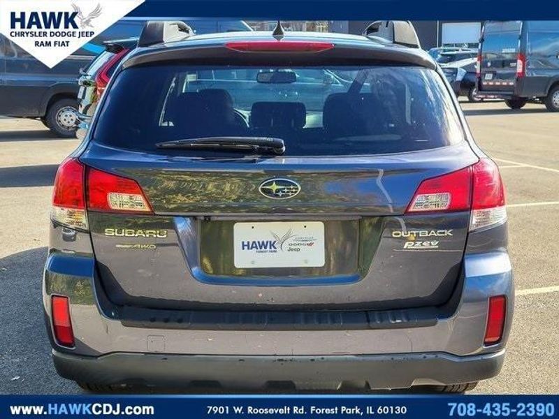 2014 Subaru Outback 2.5i Premium photo 2