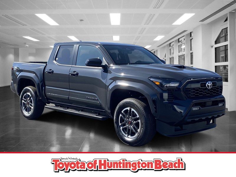 2025 Toyota Tacoma TRD SportImage 1