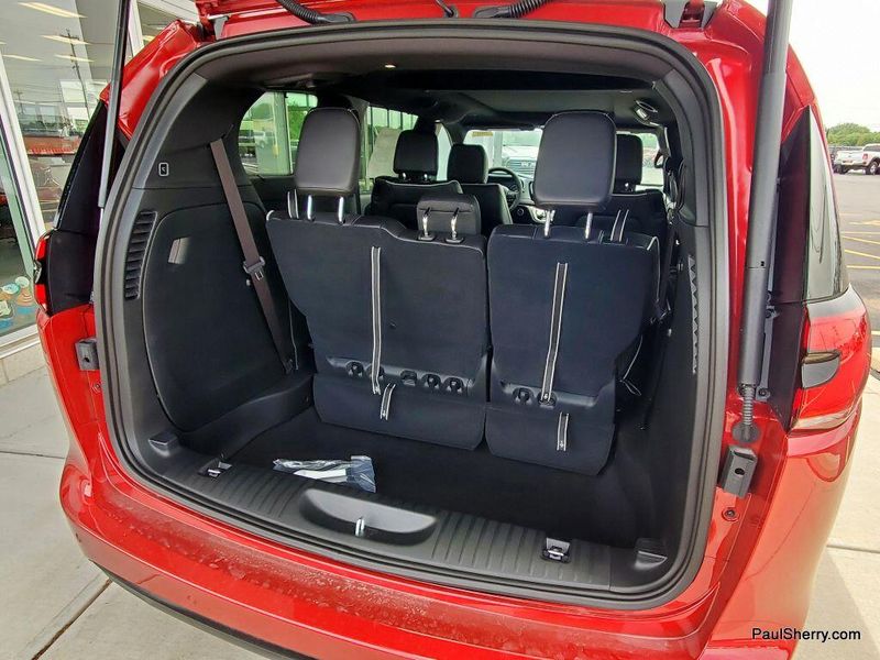 New 2025 Chrysler Pacifica LimitedImage 12