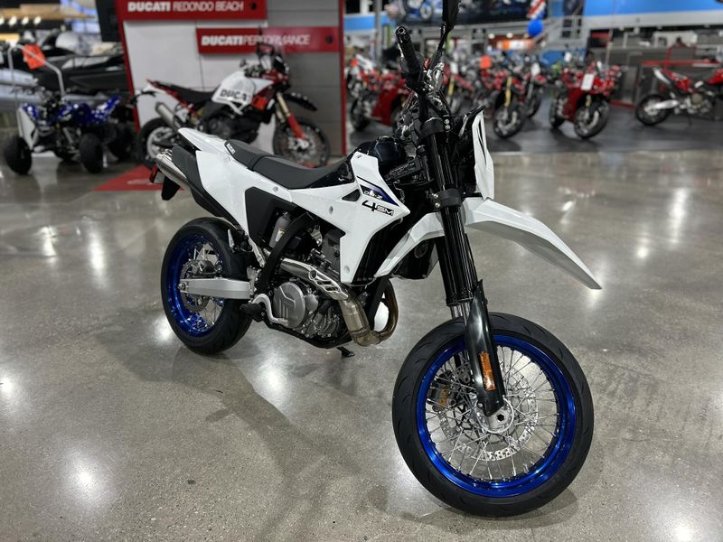 New 2025 Suzuki DR-Z4SM Image 1