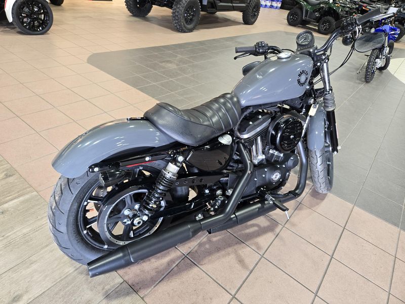 2022 HARLEY SPORTSTER IRON 883 Image 3