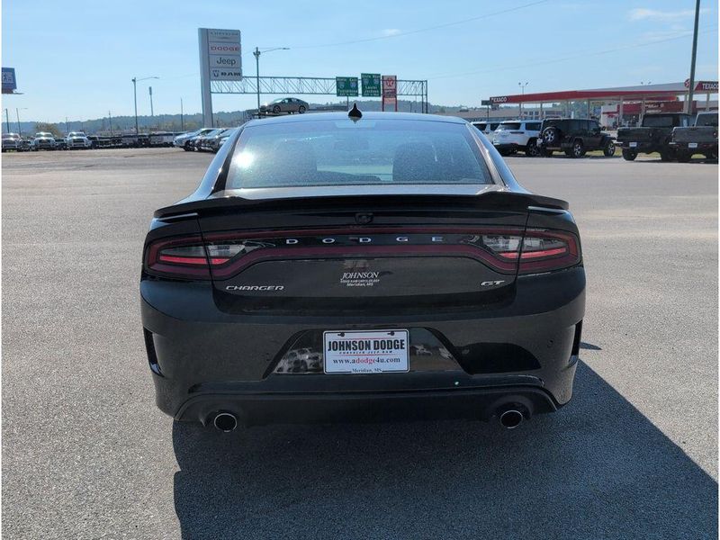 Used 2023 Dodge Charger GTImage 4