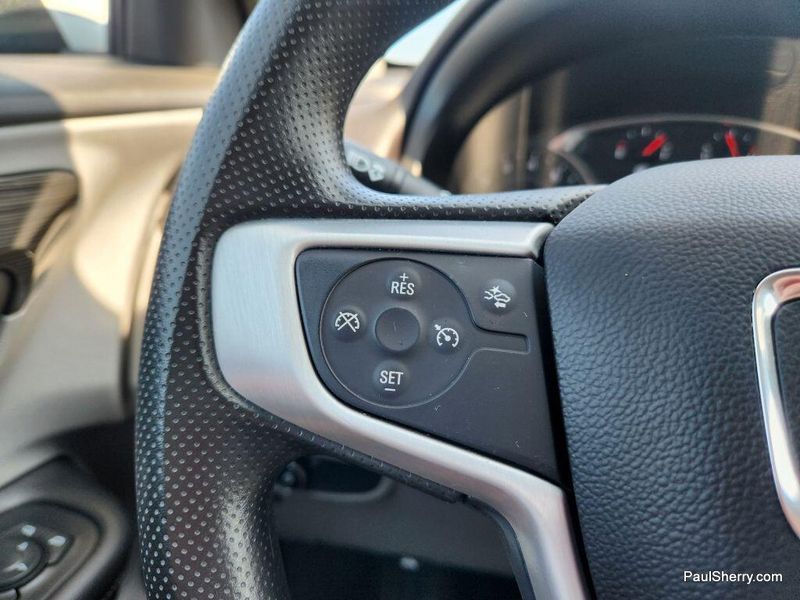 Used 2023 GMC Terrain SLE