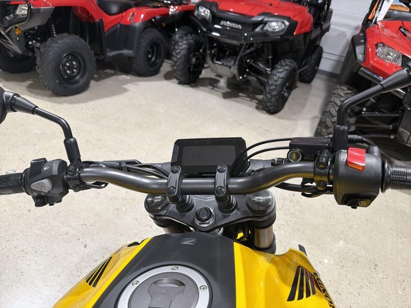 New 2026 Honda CB300R ABS Image 23