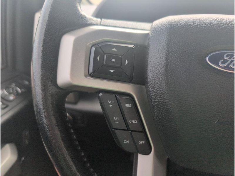 2021 Ford F-250 LariatImage 28