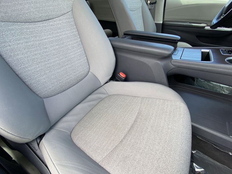 2024 Toyota Sienna LEImage 13