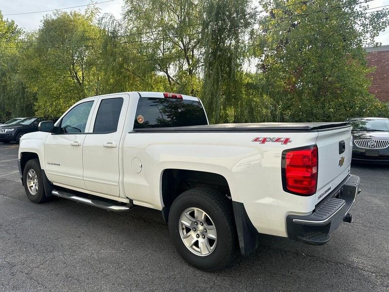 2016 Chevrolet Silverado 1500 LT photo 15