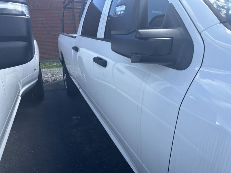 2024 RAM 2500 Tradesman Crew Cab 4x4 8