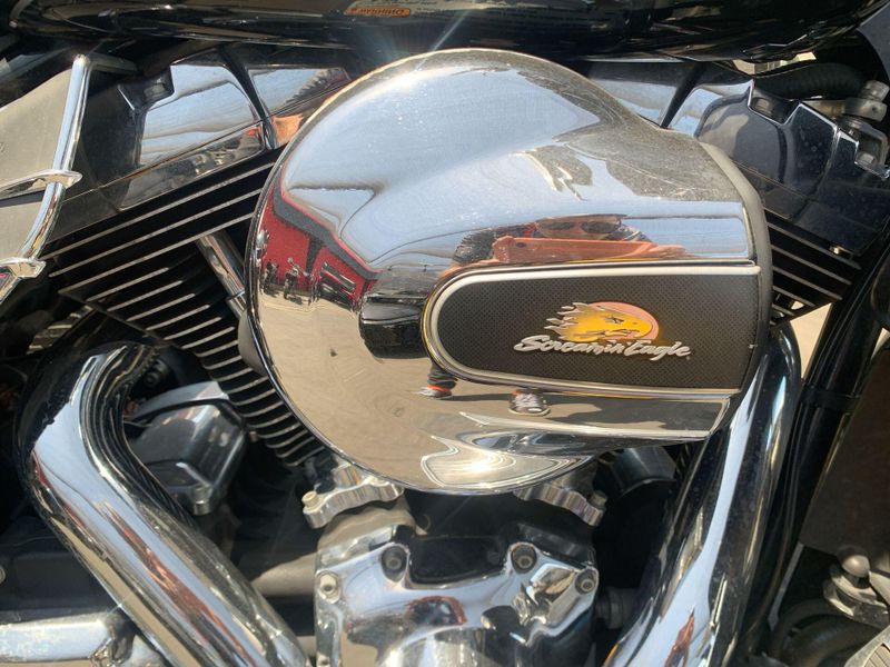 Used 2014 Harley-Davidson Electra Glide Ultra Limited Image 16