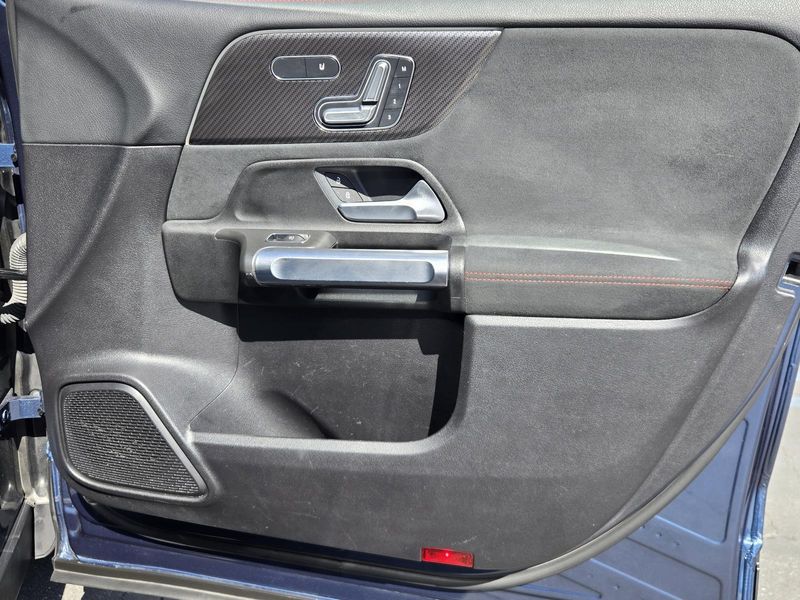 Used 2021 Mercedes-Benz GLB 250 SUV