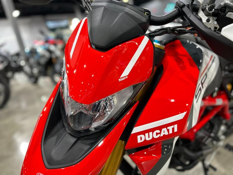 New 2025 Ducati HYPERMOTARD 950 SP Image 31