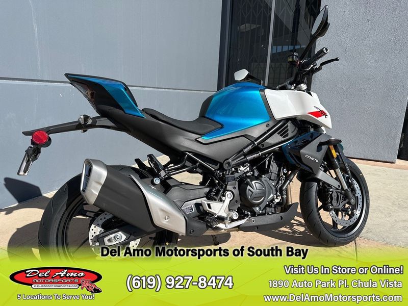 2024 CFMOTO CF400-7US  in a ZEPHYR BLUE exterior color. Del Amo Motorsports of South Bay (619) 547-1937 delamomotorsports.com 