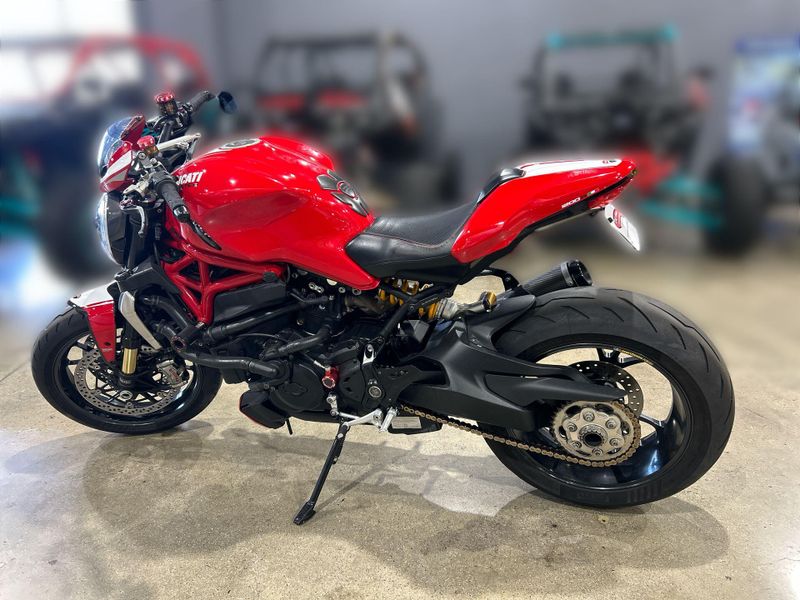 Used 2019 Ducati MONSTER 1200 R Image 11