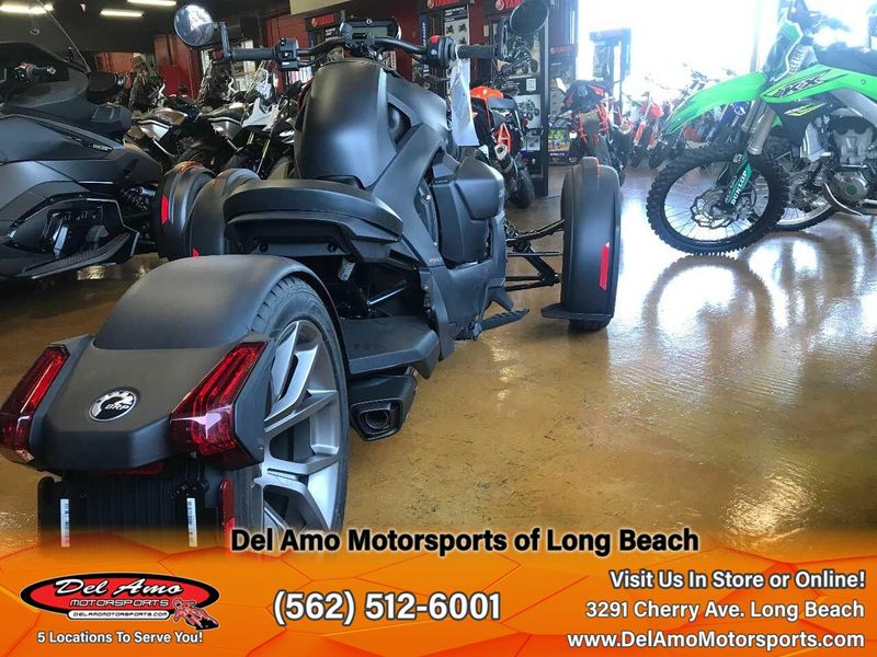 2023 Can-Am F1PC  in a BLACK/ CUSTOM exterior color. Del Amo Motorsports of Long Beach (562) 362-3160 delamomotorsports.com 