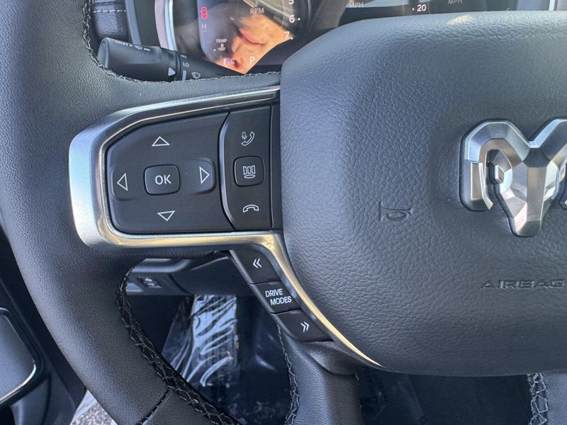 2025 RAM 1500 LaramieImage 17