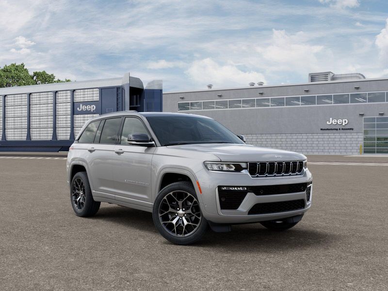 New 2026 Jeep Grand Cherokee SummitImage 19