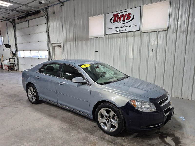 2009 Chevrolet Malibu LT w/1LTImage 3