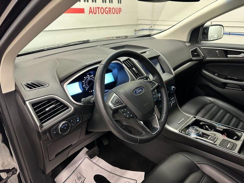 2020 Ford Edge SELImage 19