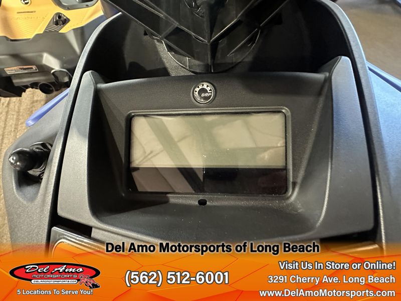 2024 Sea-Doo SPARK FOR 3 CONVENIENCE PACKAGE (SOUND SYSTEM) Image 7