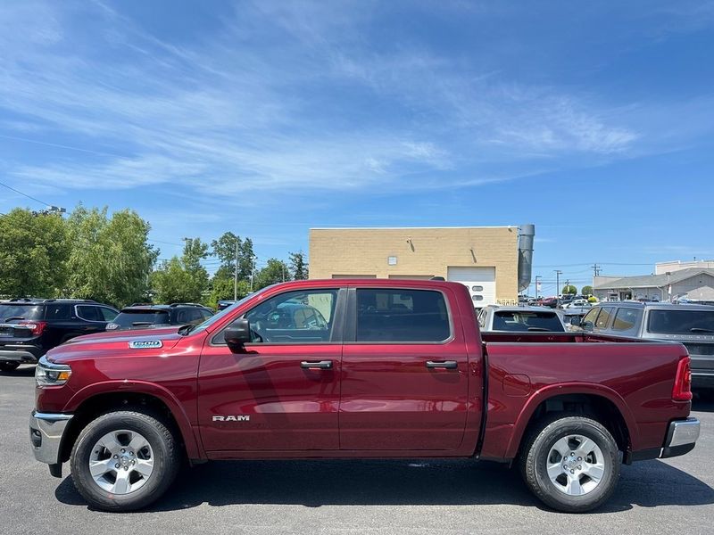 2025 RAM 1500 Big Horn Crew Cab 4x4 5