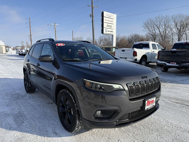 Used 2020 Jeep Cherokee AltitudeImage 40