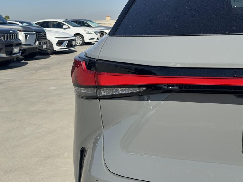 New 2026 Lexus RX 350h F SPORT DesignImage 14