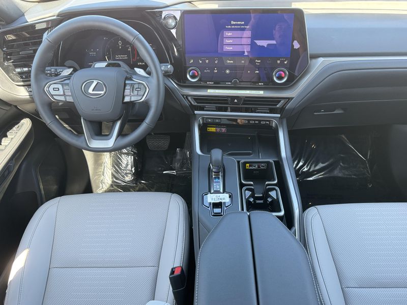New 2026 Lexus NX 450h+ LuxuryImage 29