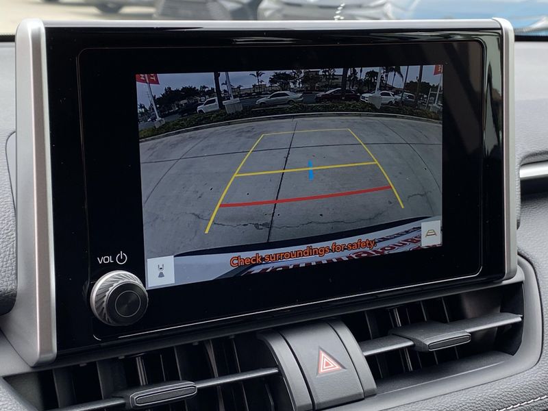 New 2025 Toyota RAV4 Hybrid LEImage 16