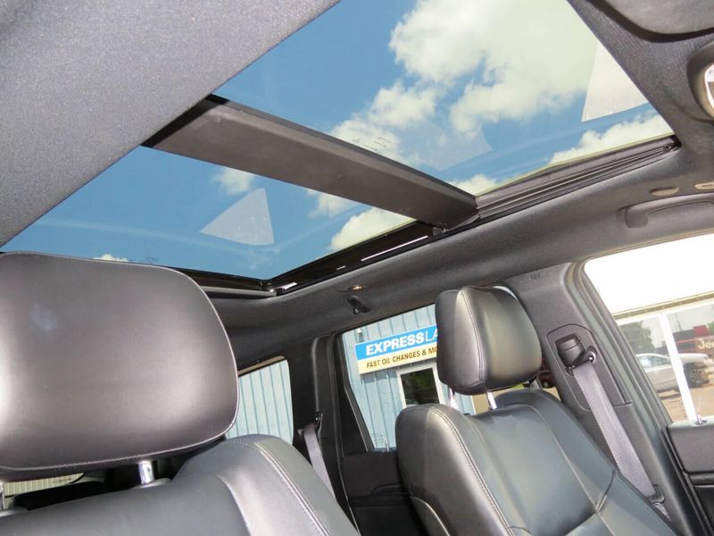Used 2022 Jeep Grand Cherokee WK Limited 4x4 4dr SUVImage 22