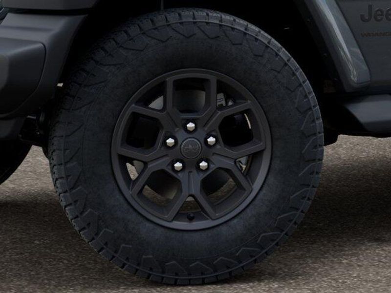 Jeep Wrangler 4xE Image 8