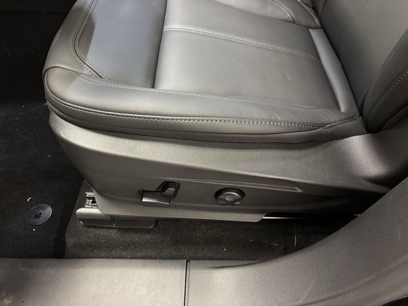 New 2025 Alfa Romeo Stelvio AwdImage 6