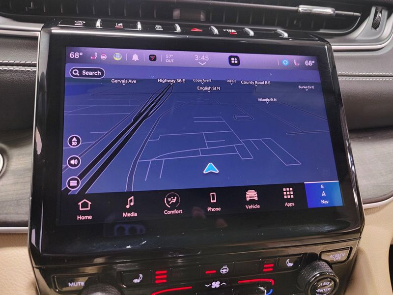 Used 2024 Jeep Grand Cherokee Limited Black 4X4 w/SunroofImage 6