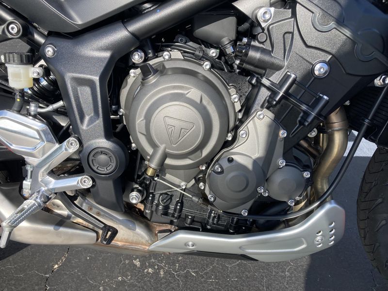 2026 Triumph Trident 660 Triple Tribute 